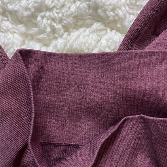 Lululemon In the Flow II Workout Cropped Pants - Picture 6 of 6